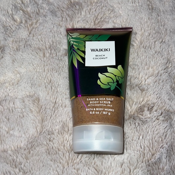 BBW Scrub - Picture 1 of 4